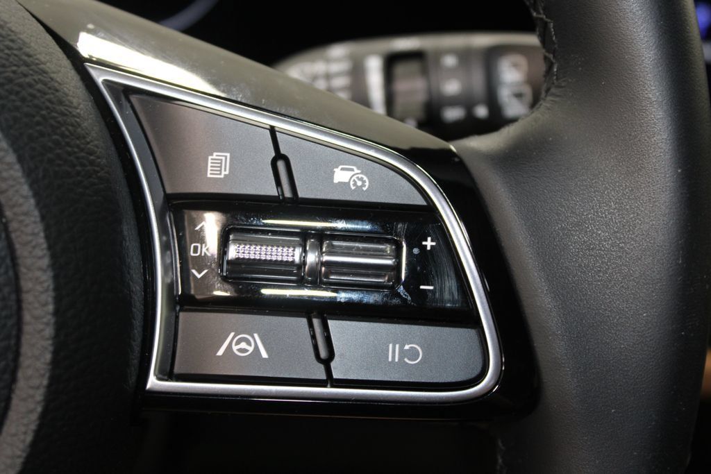 Used 2025 Kia Seltos EX w/ EX Sunroof Package FWD image 21