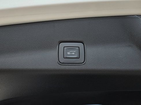 Used 2023 Chevrolet TrailBlazer RS w/ Sun and Liftgate Package FWD image 26