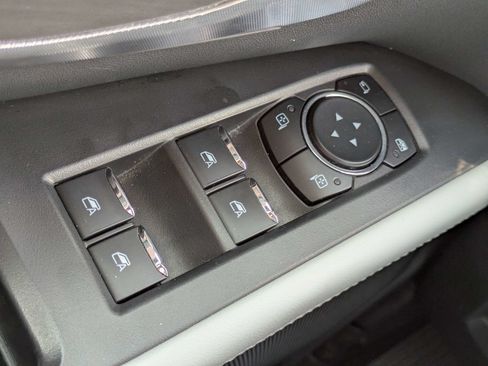 Used 2025 Ford Expedition Platinum AWD/4WD image 29