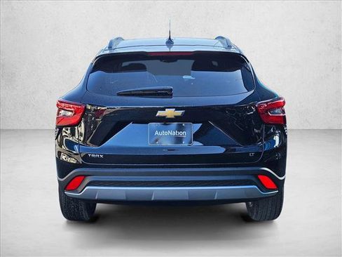 New 2026 Chevrolet Trax LT w/ LT Convenience Package image 8