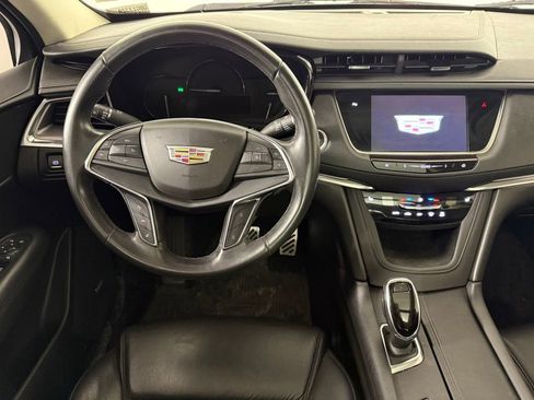 Used 2019 Cadillac XT5 Luxury w/ LPO, Black Ice Package image 4