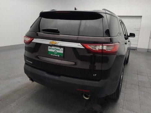 Used 2021 Chevrolet Traverse LT FWD image 7