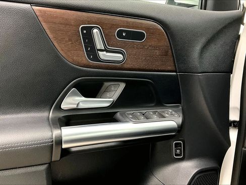 Certified 2023 Mercedes-Benz GLA 250 4MATIC image 35