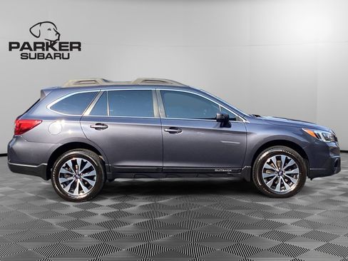 Used 2017 Subaru Outback 2.5i Limited AWD/4WD image 6