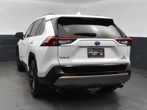 Used 2023 Toyota RAV4 SE w/ Convenience Package AWD/4WD image 18
