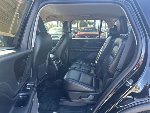 Used 2021 Lincoln Aviator 2WD w/ Class IV Trailer Tow Package image 26