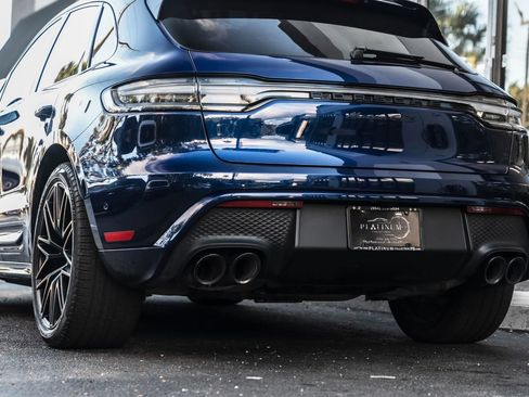 Used 2022 Porsche Macan GTS AWD/4WD image 10
