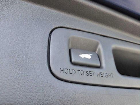 Used 2023 Honda CR-V EX-L image 16