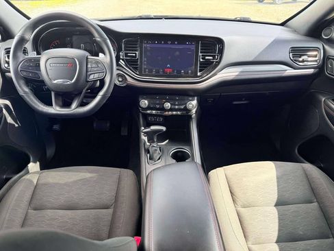 Used 2025 Dodge Durango GT AWD/4WD image 3
