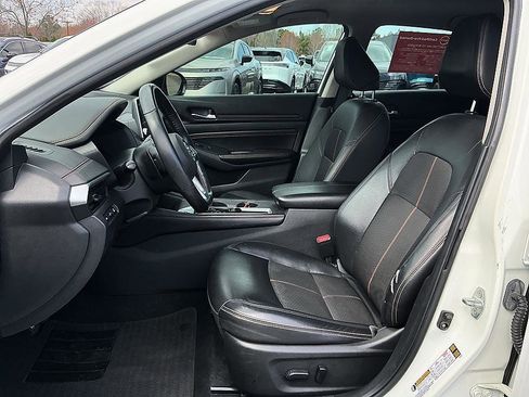 Certified 2022 Nissan Altima 2.5 SR image 12