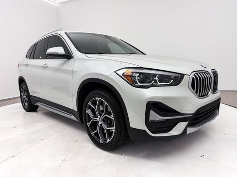 Used 2020 BMW X1 xDrive28i w/ Premium Package image 12