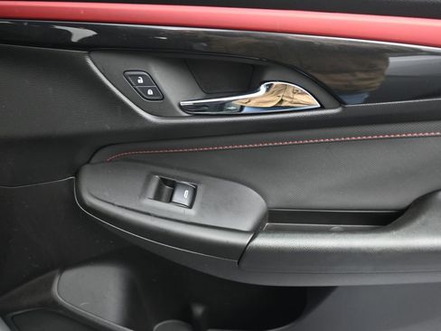 Used 2024 Chevrolet TrailBlazer RS w/ Convenience Package image 19