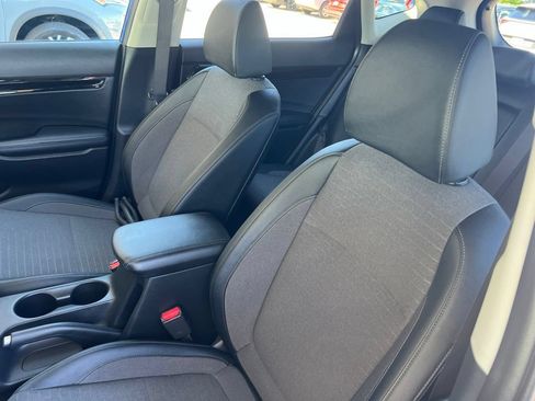 Certified 2023 Kia Seltos S w/ Navigation Package FWD image 5