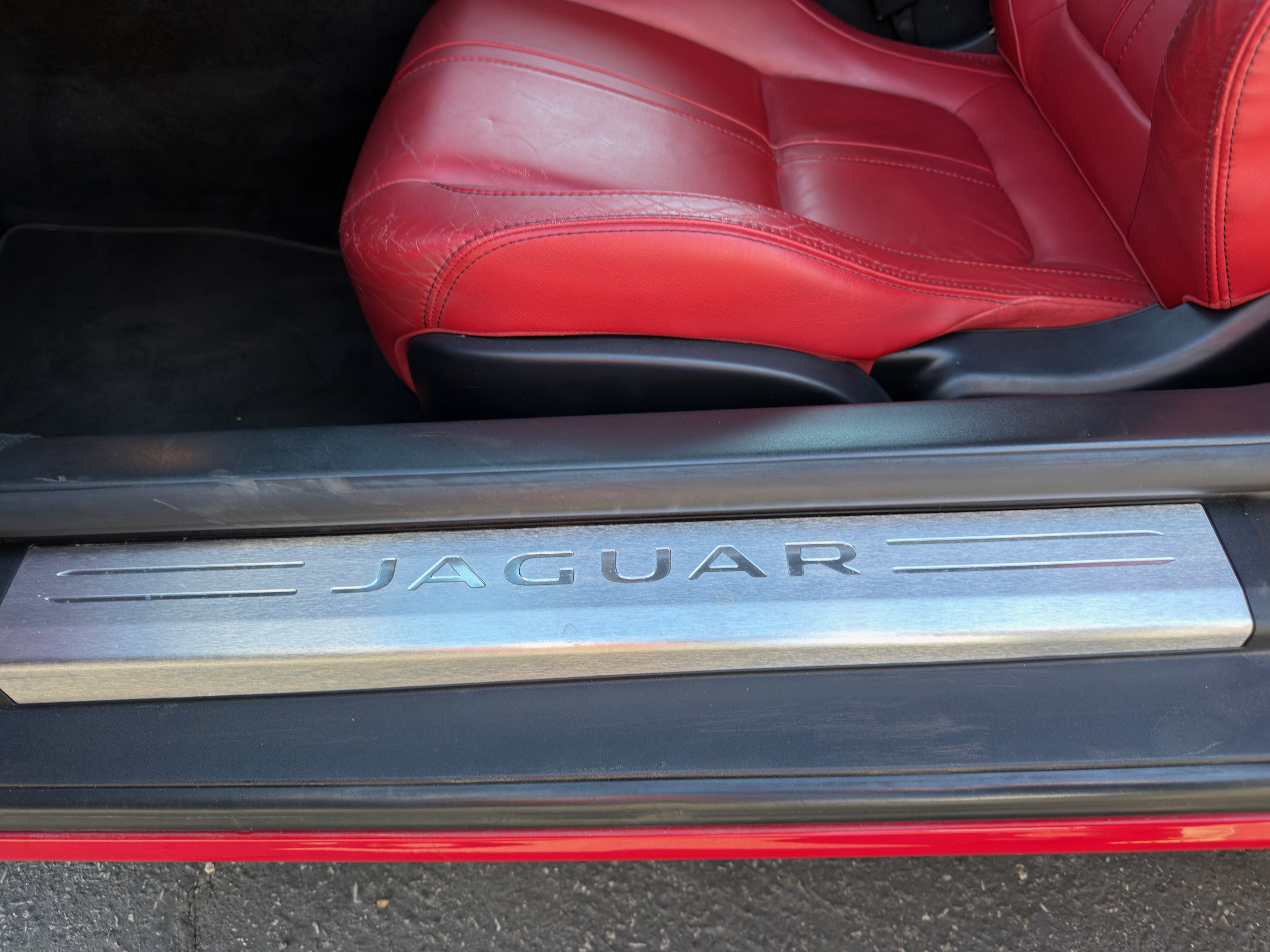 Used 2014 Jaguar F-TYPE Convertible RWD image 18