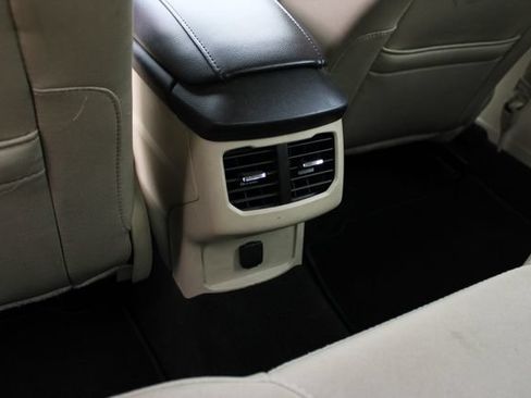 Used 2014 Ford Fusion SE FWD image 21
