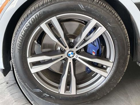 Used 2023 BMW X7 xDrive40i w/ Executive Package image 11