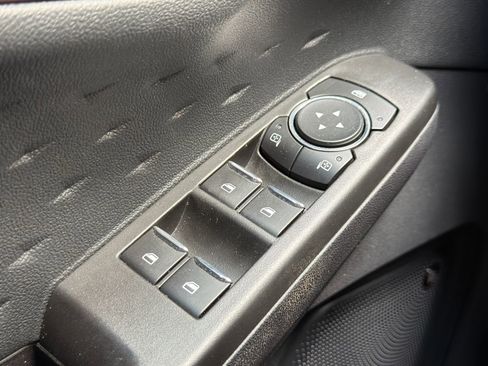 Used 2020 Ford Escape Titanium image 22