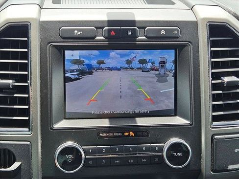 Used 2020 Ford Expedition XLT w/ Equipment Group 202A RWD image 13