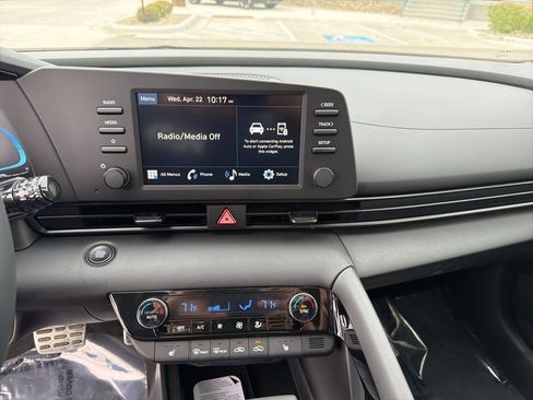 New 2026 Hyundai Elantra SEL Sport FWD image 21