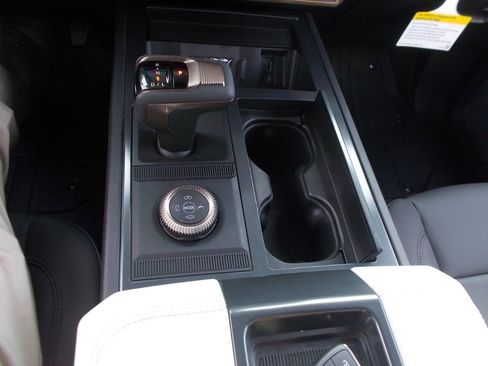 New 2025 GMC Hummer EV 2X image 16