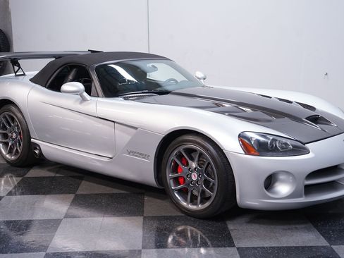 Used 2005 Dodge Viper SRT-10 image 13