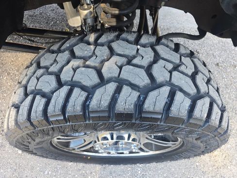 Used 2013 Ford F250 Platinum w/ FX4 Off Road Pkg image 20