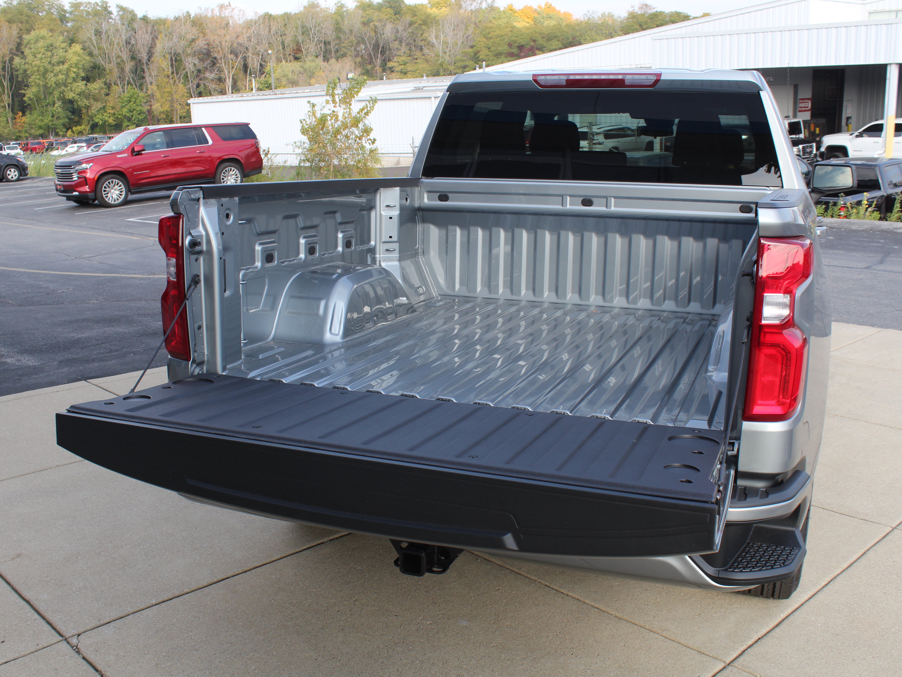New 2026 Chevrolet Silverado 1500 RST w/ LPO, Dark Essentials Package AWD/4WD image 20