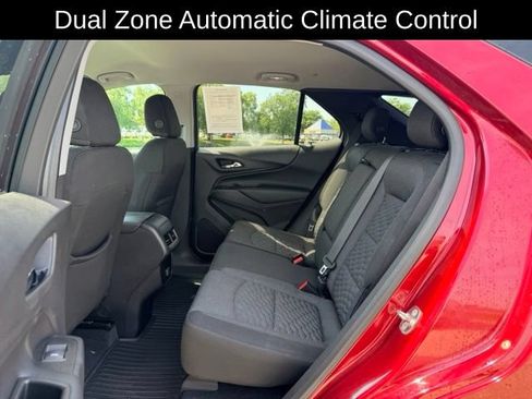 Certified 2018 Chevrolet Equinox LT FWD image 9