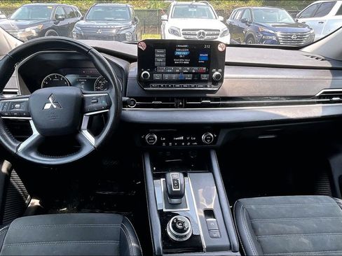 Used 2024 Mitsubishi Outlander SE FWD image 7