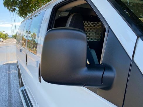 Used 2025 Chevrolet Express 2500 w/ Driver Convenience Package RWD image 10