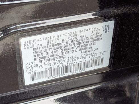 Used 2020 Nissan Sentra S image 36