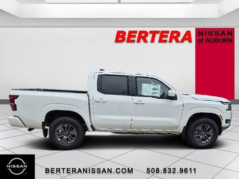 New 2026 Nissan Frontier SV w/ SV Convenience Package AWD/4WD image 2