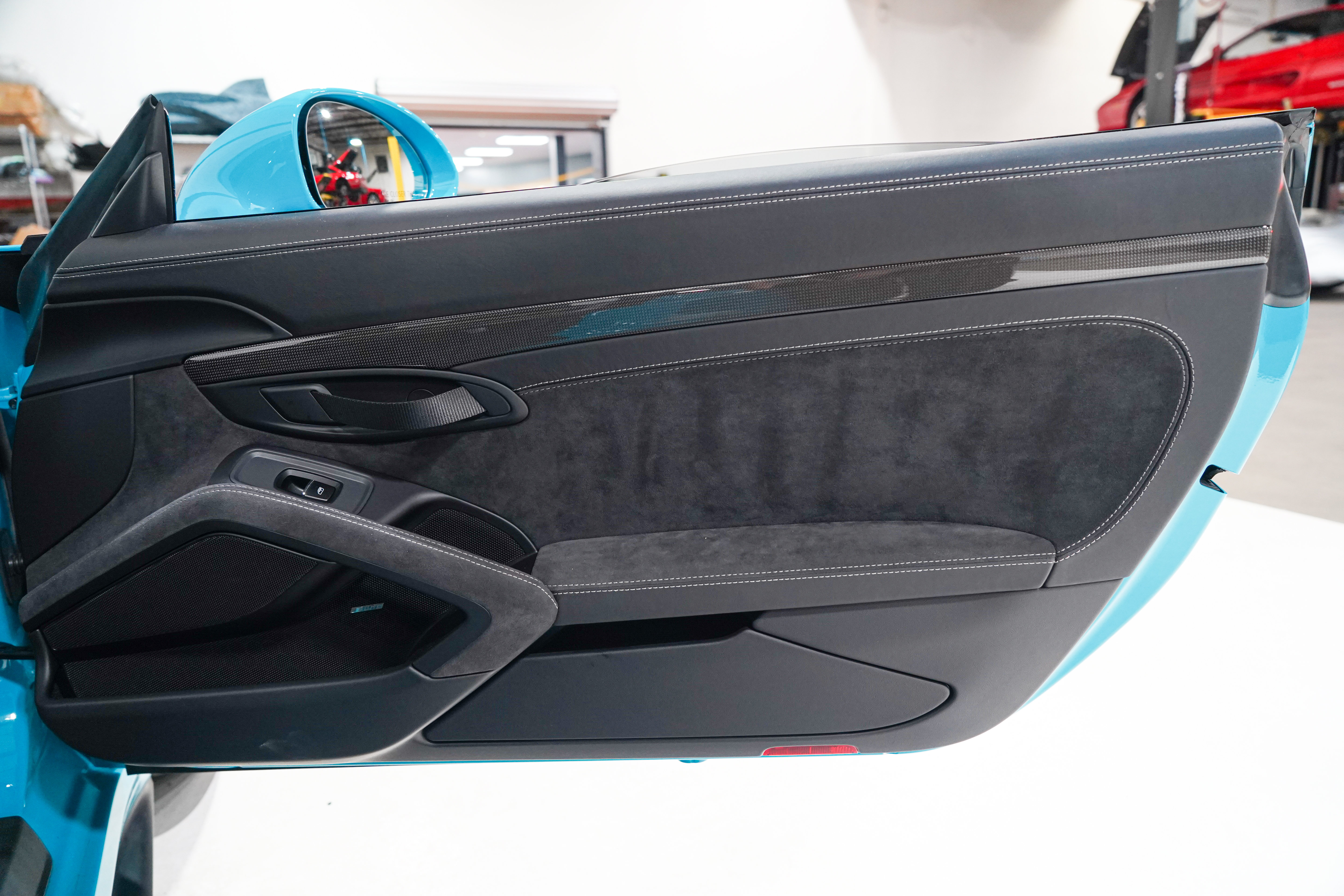Used 2018 Porsche 911 GT2 RS RWD image 19