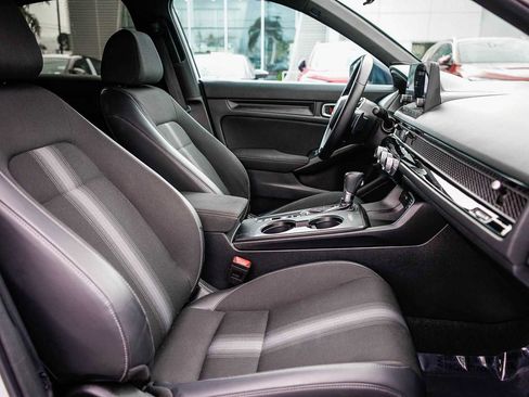 Used 2023 Honda Civic Sport image 15