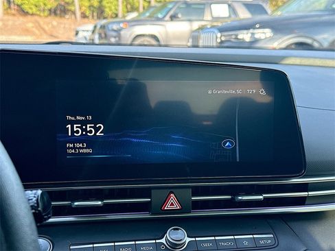 Used 2024 Hyundai Elantra SEL image 13