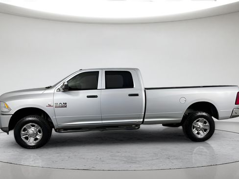 Used 2018 RAM 2500 Tradesman w/ Chrome Appearance Group AWD/4WD image 6