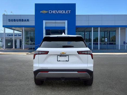 New 2026 Chevrolet Equinox LT w/ Convenience Package II FWD image 5