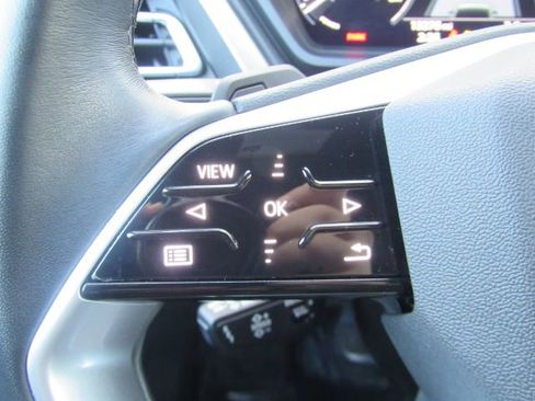 Used 2022 Audi Q4 e-tron Premium Plus image 40