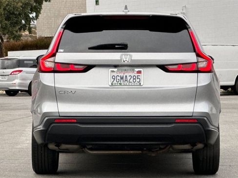Used 2023 Honda CR-V EX image 4