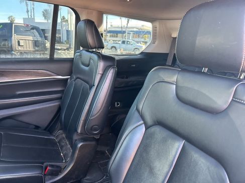 Used 2021 Jeep Grand Cherokee L Limited image 19