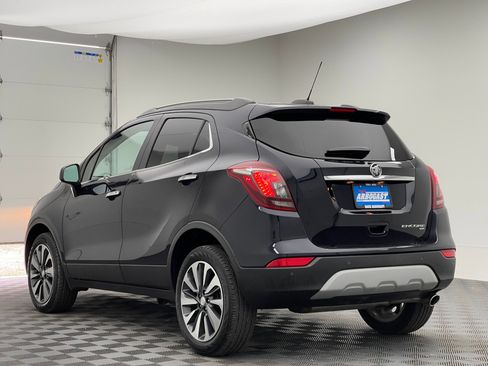 Used 2022 Buick Encore Preferred w/ Safety Package II AWD/4WD image 9