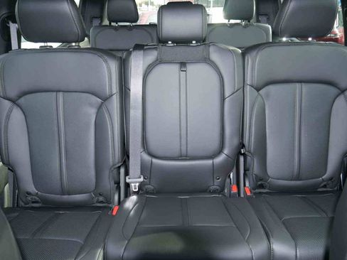 New 2025 Jeep Wagoneer 4WD image 37