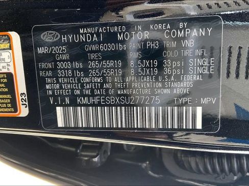 Certified 2025 Genesis GV80 2.5T Standard AWD/4WD image 32