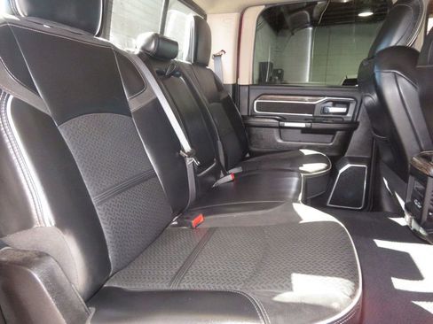 Used 2019 RAM 2500 Laramie AWD/4WD image 35