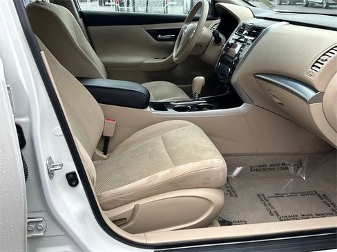 Used 2014 Nissan Altima 2.5 S w/ Display Audio Package image 13