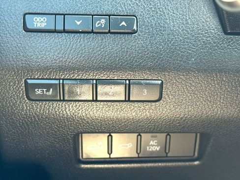 Used 2025 Lexus GX 550 w/ Accessory Package (2T) AWD/4WD image 18