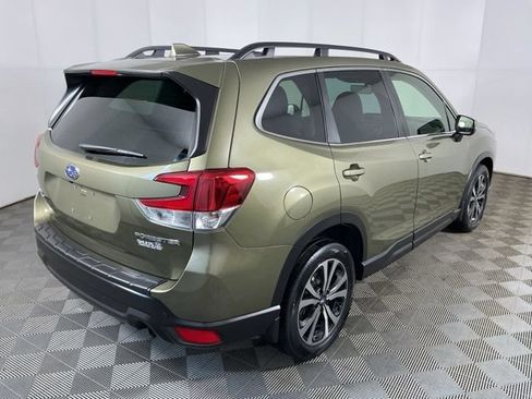 Used 2023 Subaru Forester Limited AWD/4WD image 7