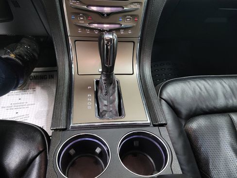 Used 2014 Lincoln MKX AWD w/ Equipment Group 102A image 23