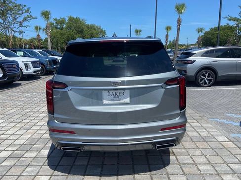 Used 2025 Cadillac XT6 Premium Luxury w/ Technology Package AWD/4WD image 7