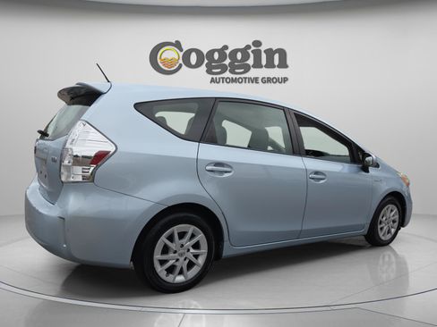 Used 2014 Toyota Prius V Three FWD image 5